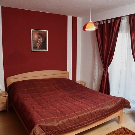 Apartment Mario Ливно Экстерьер фото