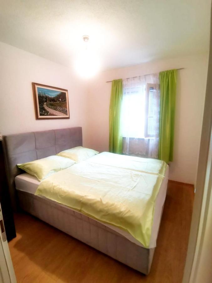 Apartment Mario Ливно Экстерьер фото