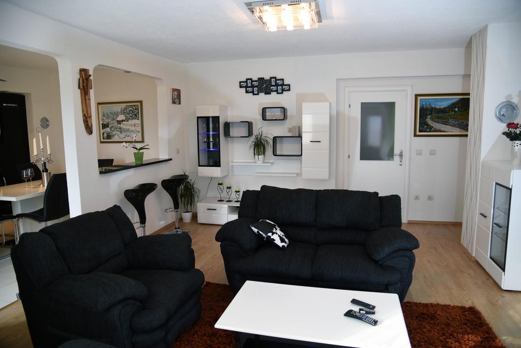 Apartment Mario Ливно Экстерьер фото